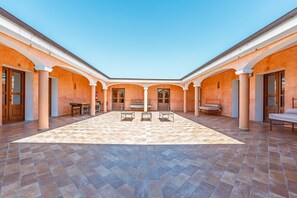 Terrace/patio - Villa 'Pedduzza' with Sea View, Private Terrace and Wi-Fi (Orosei NU)