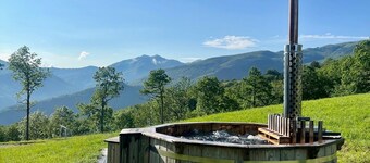 Apartment "Serrino 2" with Mountain View, Shared Pool & Wi-Fi