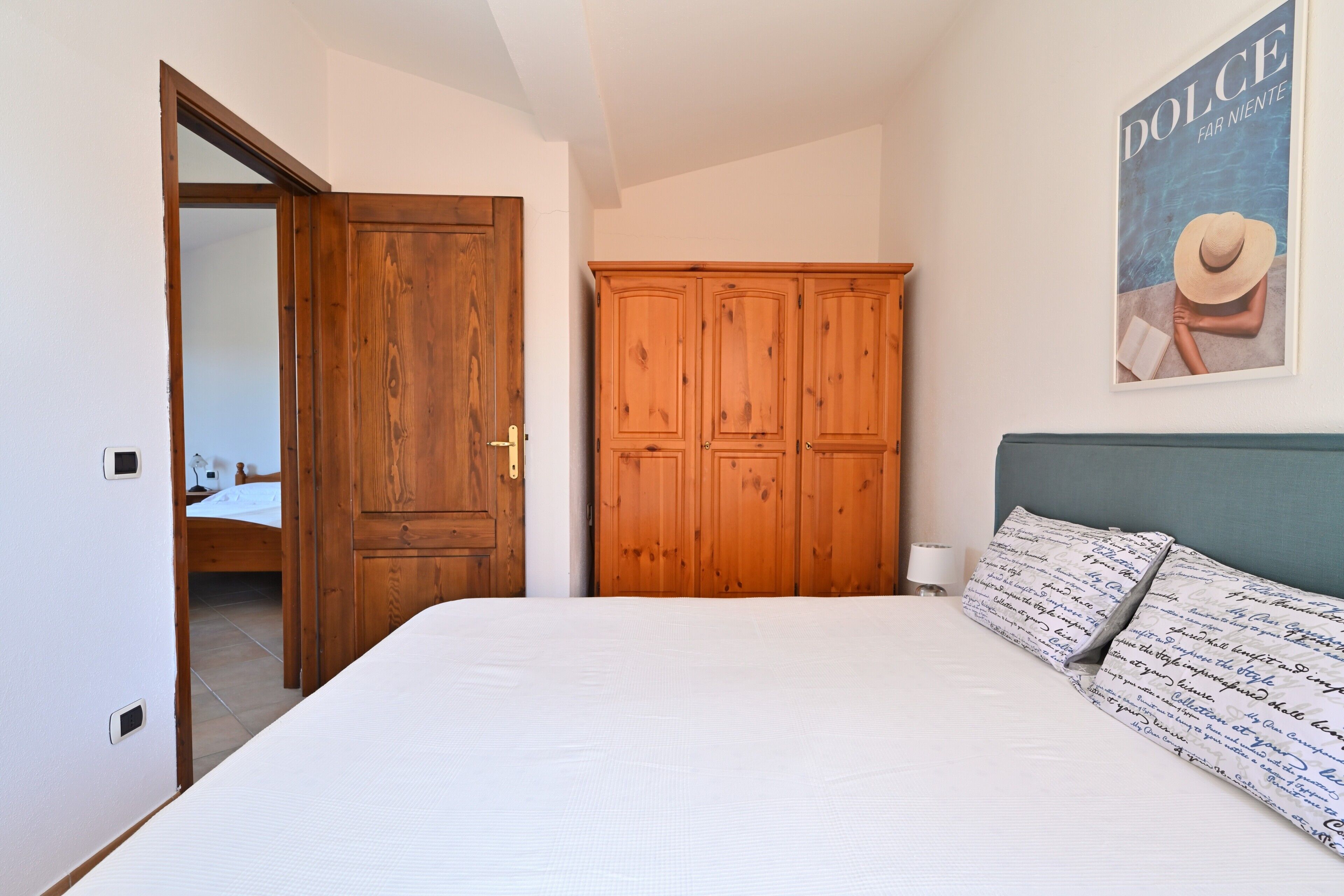 4 soverom, strykejern/-brett, wi-fi (inkludert) og sengetøy