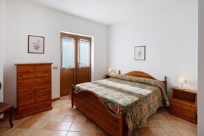 1 camera, Wi-Fi gratuito, lenzuola