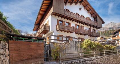 Appartement 'Résidence Malibu Appartamento 2' avec vue sur les montagnes et Wi-Fi