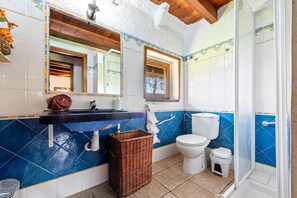 تجهيزات دش، مناشف