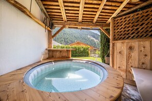 Pool - Apartment 'Residence Latemarblick' with Mountain View, Private Terrace and Whirlpool (Nova Levante)