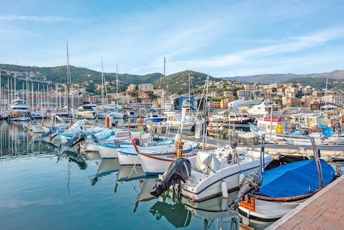 Studio Apartment 'Macaja' with Sea View, Wi-Fi and Air Conditioning