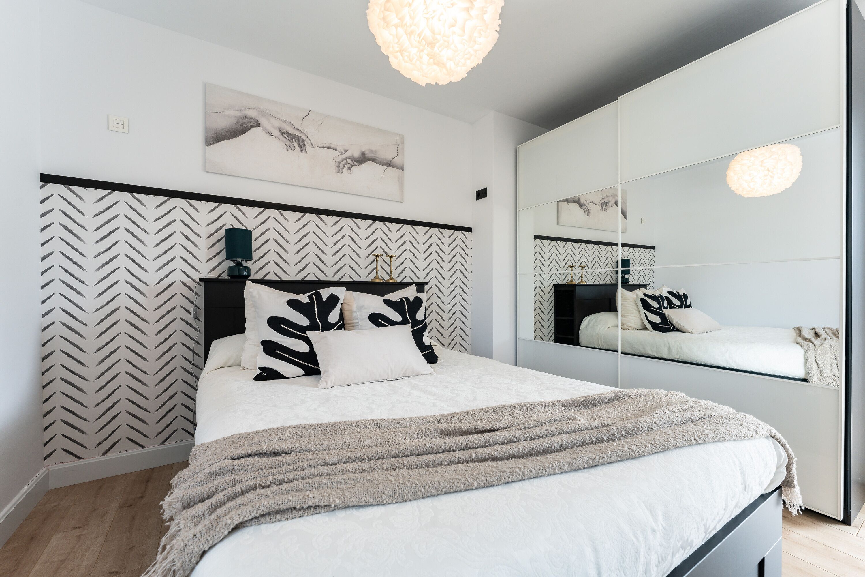 4 chambres, fer et planche à repasser, Wi-Fi gratuit, draps fournis