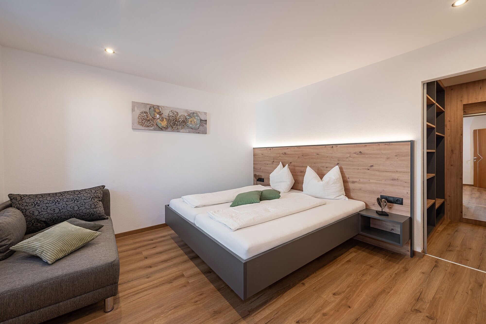 1 bedroom, free WiFi, bed sheets