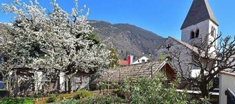 Apartment 'Wohnung Morgenduft Schnalserhof' with Mountain View, Shared Terrace and Wi-Fi