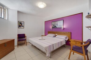 1 Schlafzimmer, Bügeleisen/Bügelbrett, kostenloses WLAN, Bettwäsche