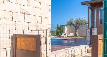 Holiday Home 'Casa Cantina Scalecci' with Private Garden, Wi-Fi and Air Conditioning