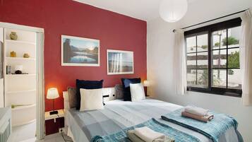 3 bedrooms, free WiFi, bed sheets