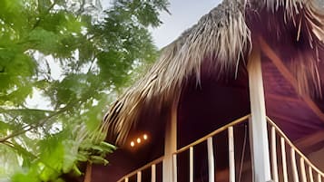 Cabin | Exterior