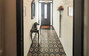 Interior - Nice home in Saint-Chinian with WiFi (Saint-Chinian)