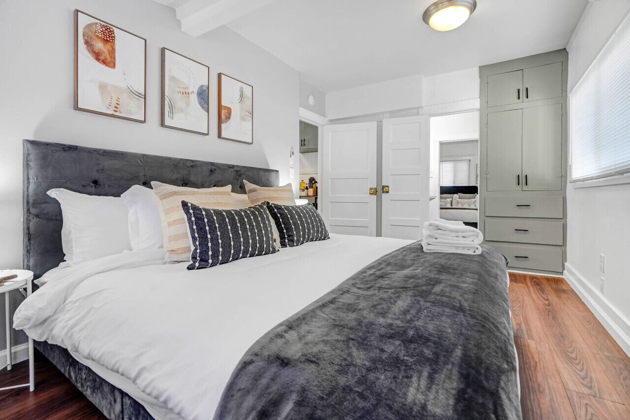 3 chambres, bureau, fer et planche à repasser, Wi-Fi gratuit