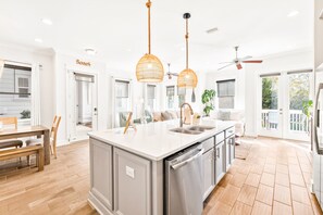 Interior - SunBurns by Stay on 30a (Inlet Beach)