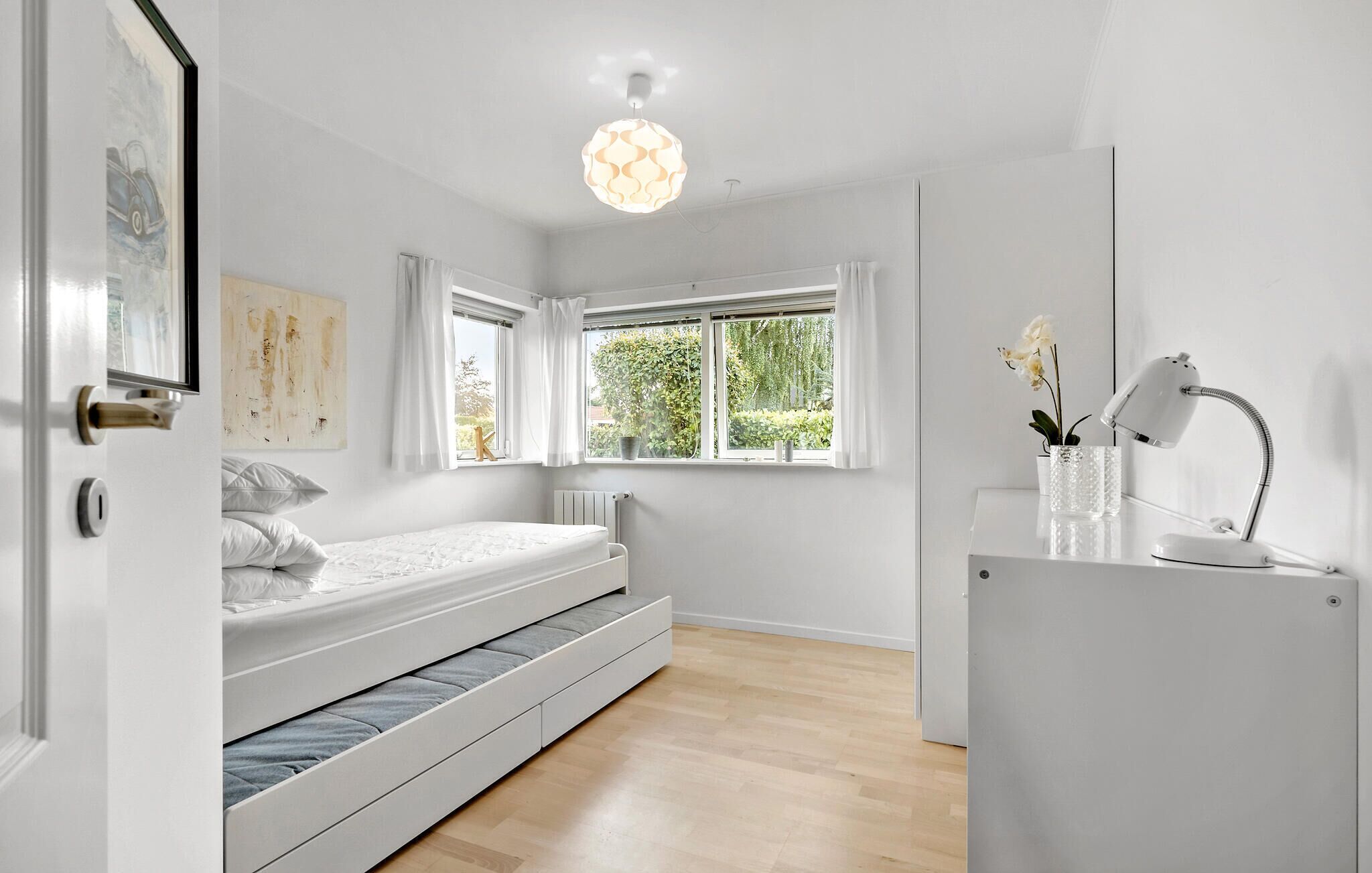4 bedrooms, iron/ironing board, travel crib, free WiFi