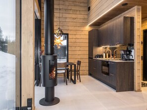 Réfrigérateur, micro-ondes, lave-vaisselle