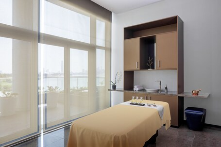 Marriott Marquis Dubai - Image 31