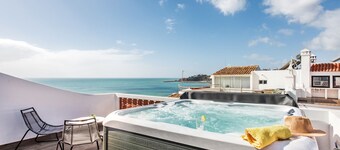 #211 Cerro da Lagoa by Home Holidays