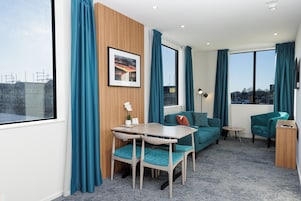 Smart TV 42 pulgadas con canales de televisión digitales