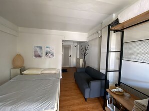1 bedroom, internet, bed sheets