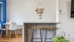 Dining - This apartment is right in the heart of it! (Woolgoolga)