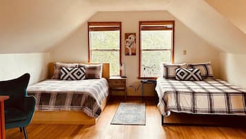 1 bedroom, desk, WiFi (free), bed sheets