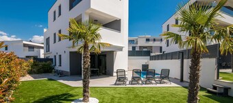 Apartment BP lux with a pool