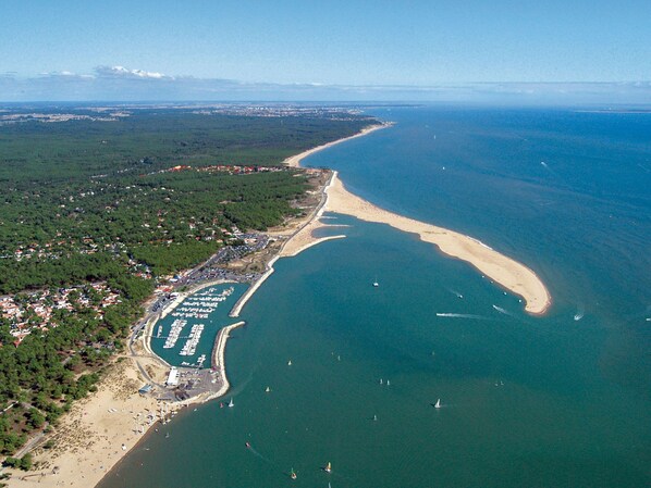 Tæt på stranden