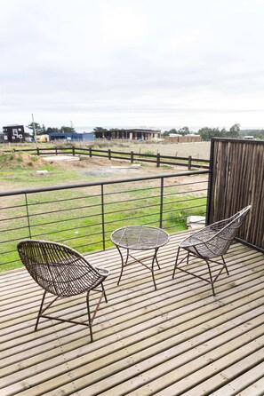 Business Cabin | Terrace/patio - Lafk Lodge (Pichilemu)