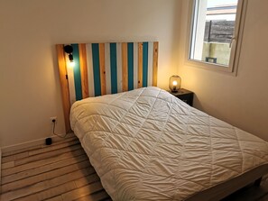 2 slaapkamers, een strijkplank/strijkijzer, gratis wifi