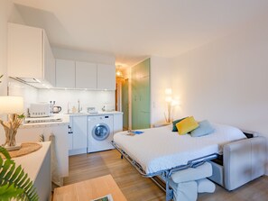 1 bedroom, Internet - Les Calanques de boulouris by Interhome (Saint-Raphaël)