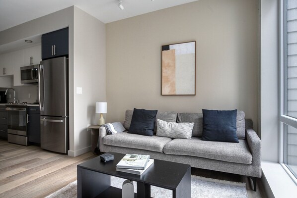 Fernseher, Stereoanlage