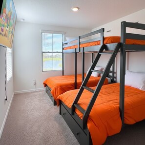 3 bedrooms, desk, iron/ironing board, WiFi - The Jellyfish Sanctuary (Davenport)