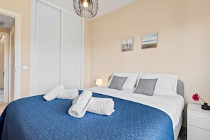 2 bedrooms, WiFi, bed sheets