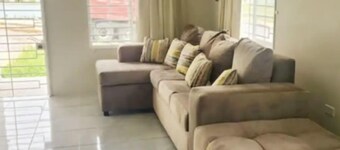 Remarkable 2-Bed House in Discovery Bay