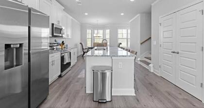 Brand new luxury construction in Downtown Lawrenceville