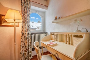 Interior - La Torre In The Center Of Town, Sauze d'Oulx, Italy (Sauze d'Oulx)