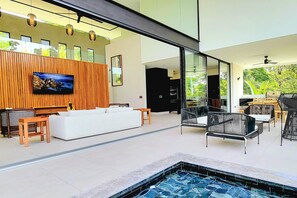 Interior - Canopy Cove 3Bd 3Bth Pool Gated Community in Manuel Antonio (Quepos)