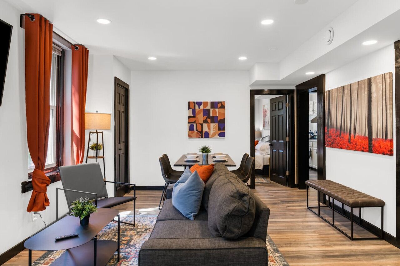 Smart TV, fireplace, books, offices