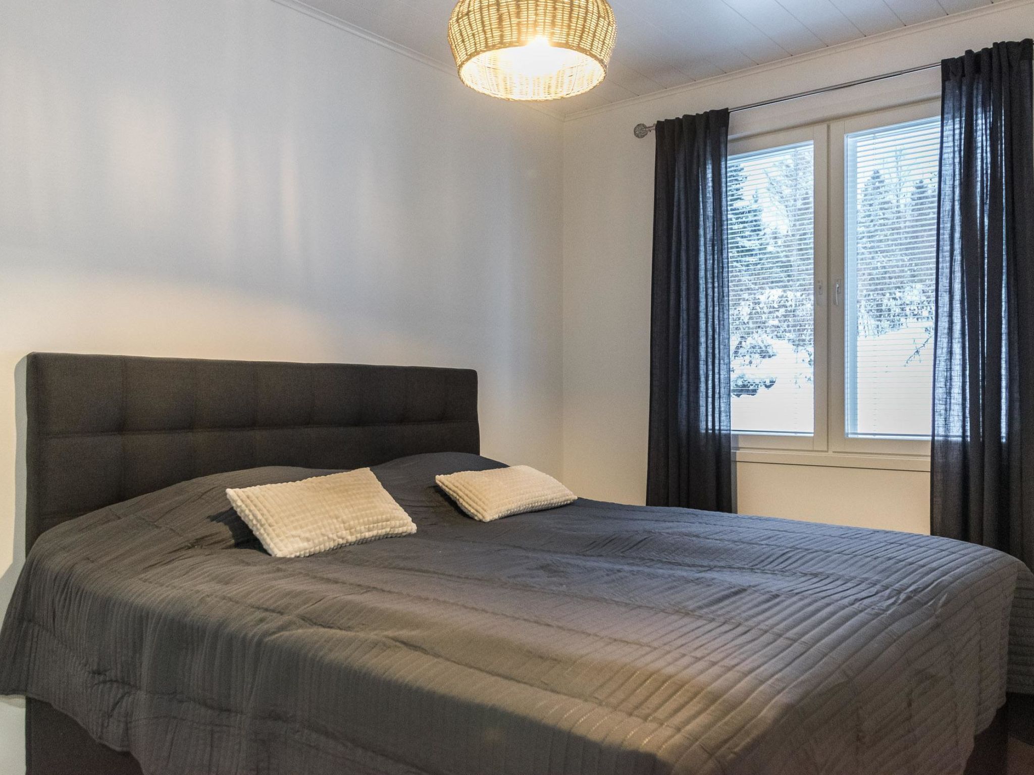 4 makuuhuonetta, internet