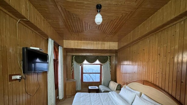 Family Suite - Hotel Amar Palace (Shimla)