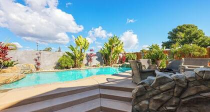 5BR | Luxury Home | Salt Water Pool | Hot Tub | Fire Pit