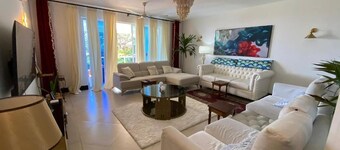 Lux Suites Hayana Palm Apartments