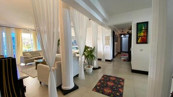 Smart TV de 24 pulgadas con canales por satélite