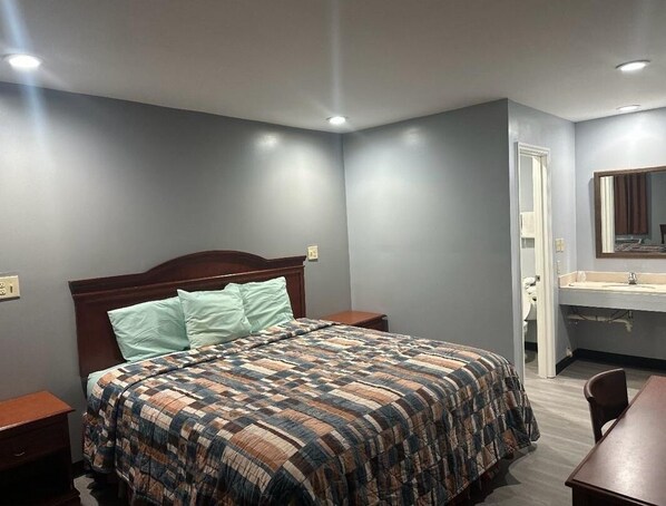 Individually decorated, individually furnished, desk, free WiFi