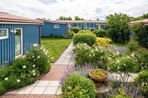 Property grounds - Holiday flat 'Möve ABA Apartment 22' with sea view, communal garden and WiFi (Rerik)