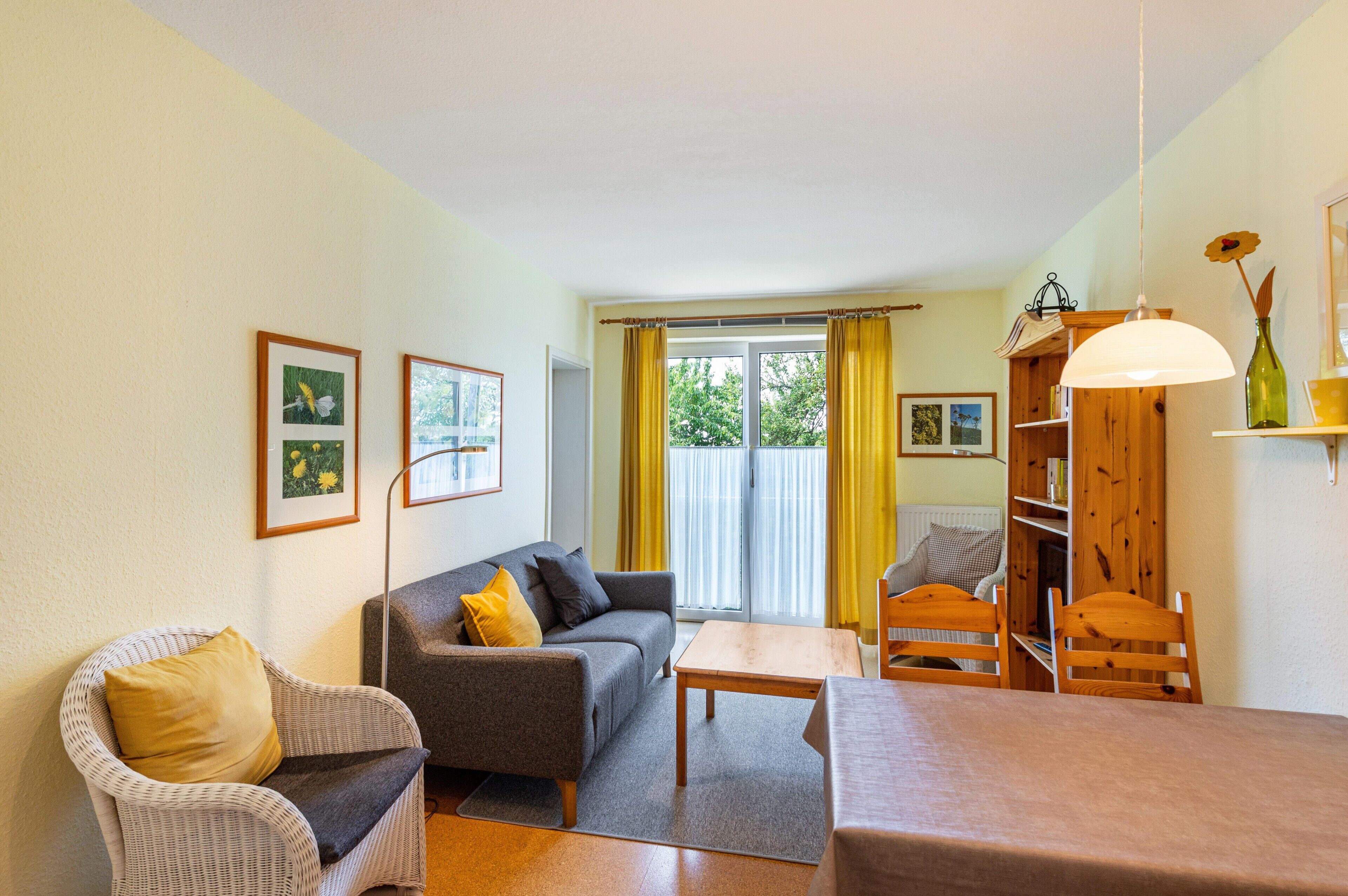 Fernseher, Stereoanlage