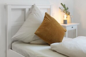 2 bedrooms, iron/ironing board, free WiFi, bed sheets - Apartment 'Obsthof Fieß' with Private Terrace and Wi-Fi (Oberkirch)