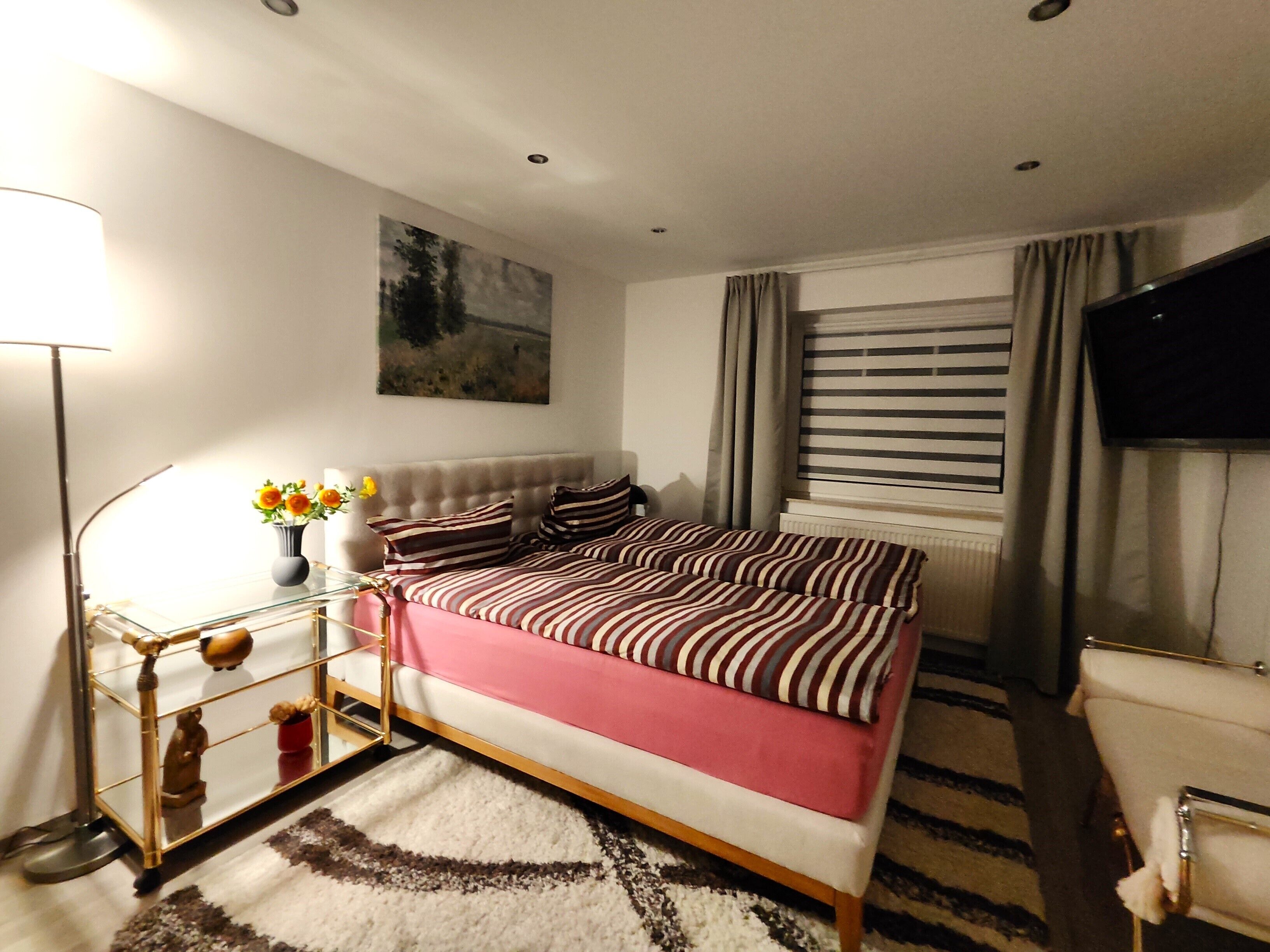 3 chambres, fer et planche à repasser, Wi-Fi gratuit, draps fournis