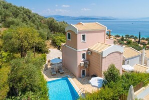 Villa | 3 bedrooms - Villa Situla in Mparmpati (Corfu)